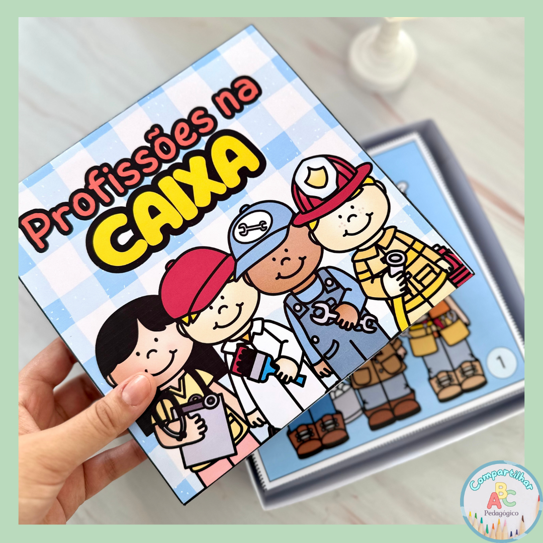 Livro Profissões na Caixa – Educação Infantil O Livro Profissões na Caixa é um recurso pedagógico desenvolvido para trabalhar o tema profissões com crianças da Educação Infantil de forma lúdica, visual e interativa. O material apresenta diversas profissões ilustradas e descreve como cada profissional contribui para a sociedade. A proposta amplia o conhecimento das crianças sobre o mundo do trabalho e incentiva o respeito por todas as profissões. O recurso desperta a curiosidade, estimula a imaginação e favorece momentos de conversa sobre sonhos, interesses e projetos de vida. É ideal para projetos sobre profissões e atividades temáticas na Educação Infantil. Benefícios da proposta: • Amplia o conhecimento sobre diferentes profissões; • Desenvolve linguagem e vocabulário; • Estimula imaginação e criatividade; • Incentiva o respeito e a valorização das profissões; • Favorece habilidades sociais e emocionais; • Promove autoconhecimento e autoconfiança; • Contribui para a compreensão da importância de cada profissão na sociedade; • Ideal para projetos sobre profissões na Educação Infantil. O arquivo inclui diversas profissões ilustradas e acompanha vídeo tutorial de montagem. Arquivo em PDF pronto para impressão.