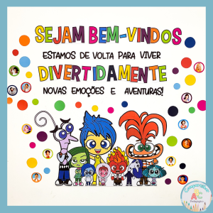 O Painel Volta às Aulas – Divertidamente é um recurso pedagógico visual ideal para recepcionar as crianças da Educação Infantil e das séries iniciais do Ensino Fundamental, tornando o retorno às aulas mais acolhedor, alegre e significativo.

Com temática lúdica inspirada nas emoções, o painel contribui para criar um ambiente escolar afetivo, estimulando a integração, o sentimento de pertencimento e a adaptação das crianças nos primeiros dias de aula.